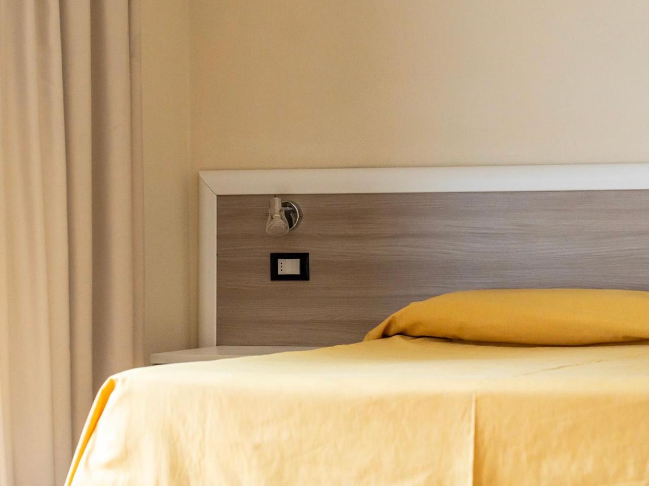 Hotel Fabricia Portoferraio Bagian luar foto