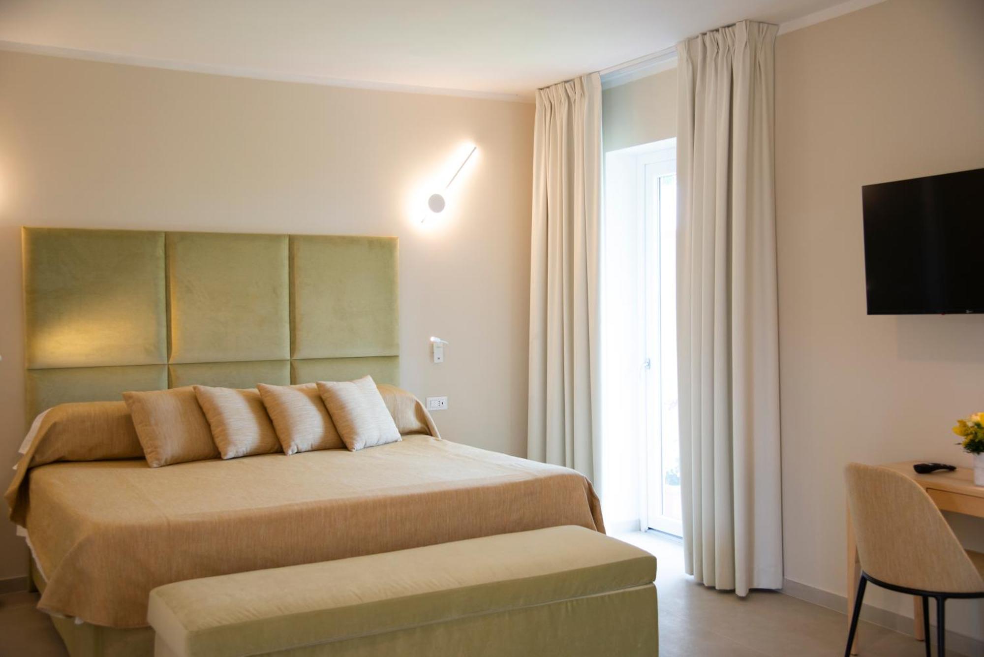Hotel Fabricia Portoferraio Bagian luar foto